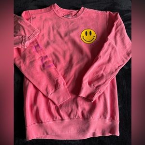 FLEO smiley crew sweatshirt NWOT.